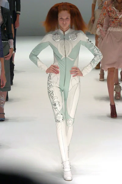 Look 13